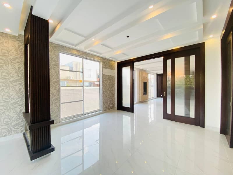 1 Kanal Modern Design Low Price Brand New Luxury Palace for rent in phase 6 4