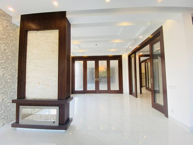 1 Kanal Modern Design Low Price Brand New Luxury Palace for rent in phase 6 5