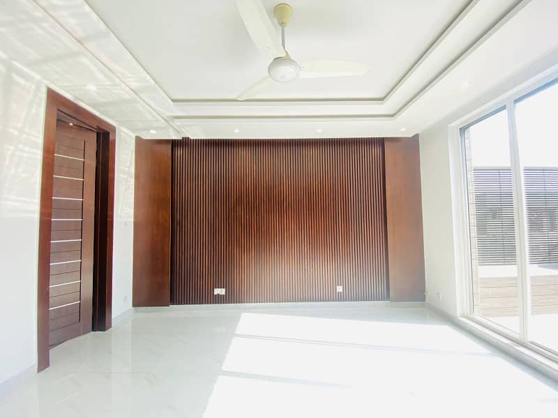 1 Kanal Modern Design Low Price Brand New Luxury Palace for rent in phase 6 32