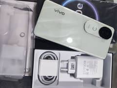 Vivo V40e just box open