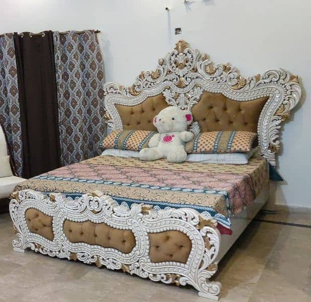 Beautiful Bed Set for sale 1