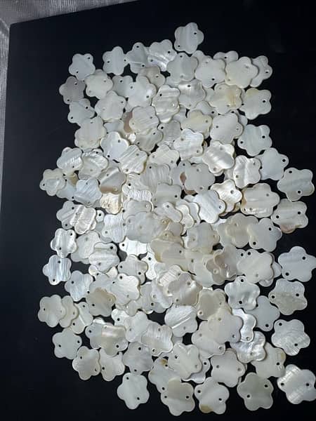 Van Cleef Seashells For Jewellery 0