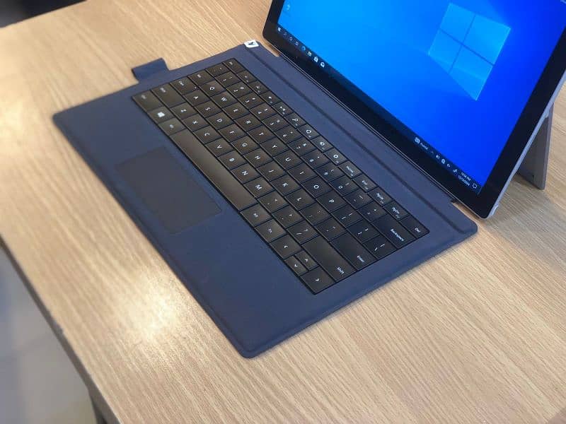 MICROSOFT SURFACE PRO 4 I5 7TH GEN 6