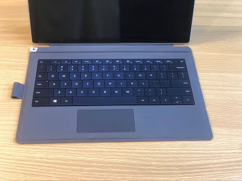 MICROSOFT SURFACE PRO 4 I5 7TH GEN 8