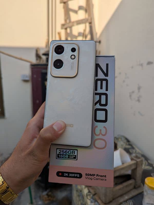 Infinix zero 30 White color 256 GB 0