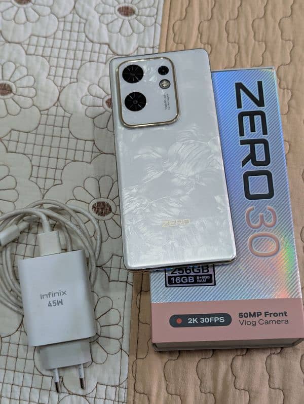 Infinix zero 30 White color 256 GB 7