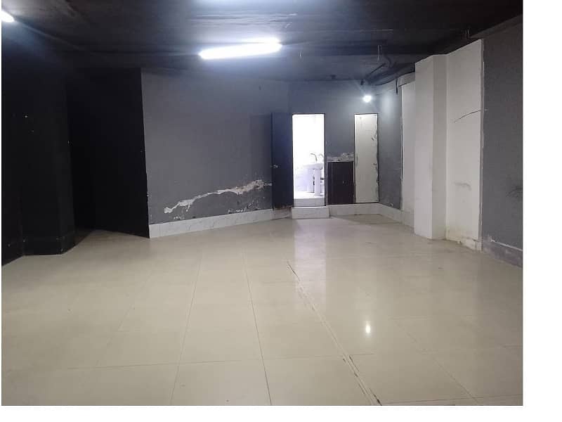 Area 700 Square Feet Office Available For Rent Real Pictures In Main Boulevard Road Gulberg 3 Lahore 1