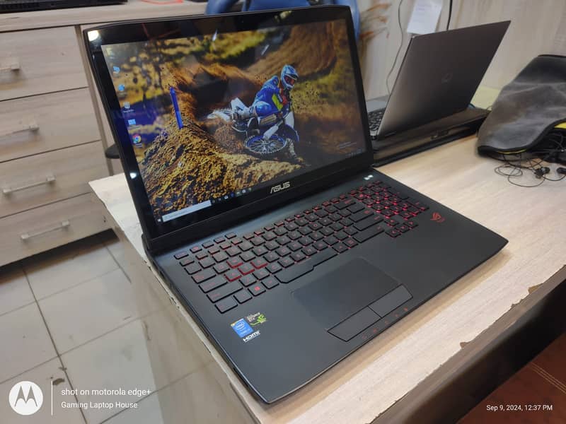 Asus ROG Strix G752 - GTX 980M - Gaming Laptop House 1