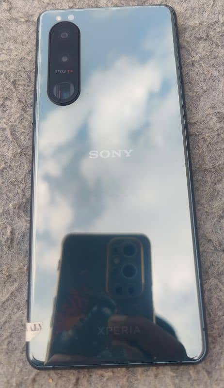 Sony Xperia 5 mark 3 10\10 condition official PTA approved Rs. 56000 4