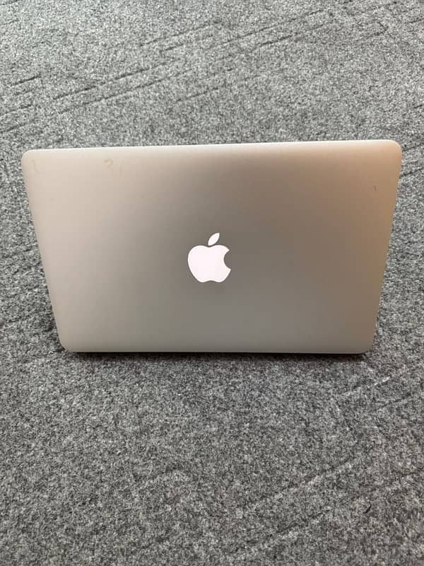 MacBook Air 2015 0