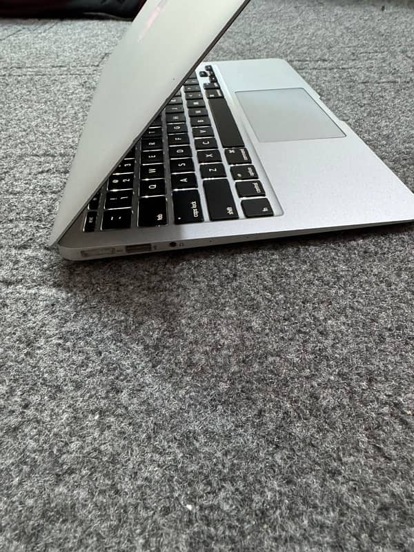 MacBook Air 2015 3