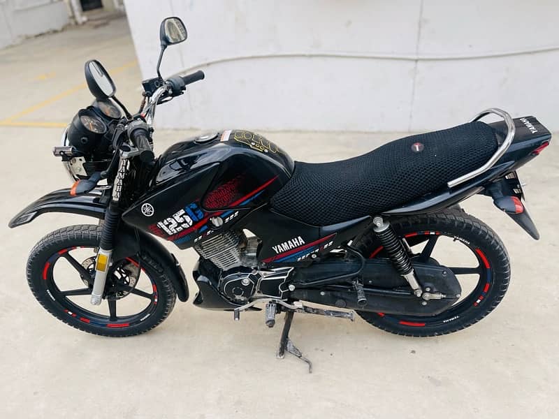 Yamaha ybg125g 2022 1