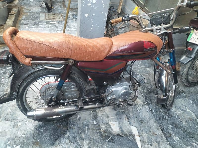 good condition Honda bike 31/12/2011 model 03018688603 10