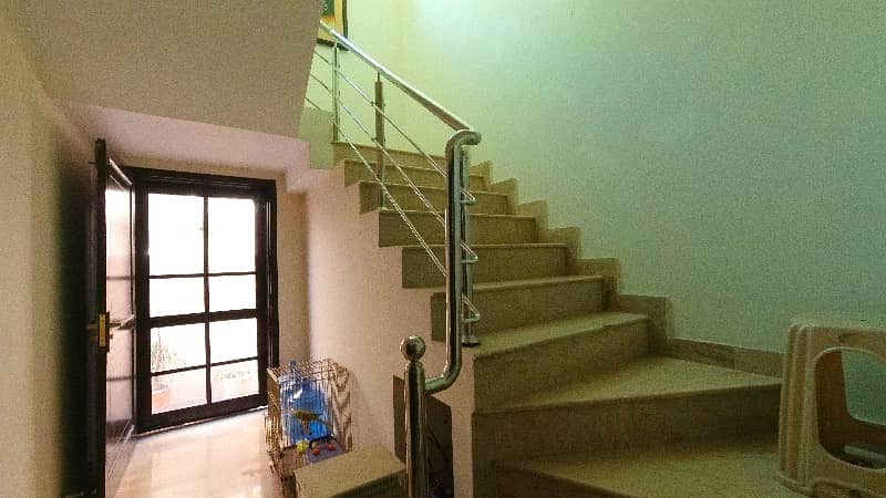 1 Kanal House In Up For Sale In M Block Phase 1 32