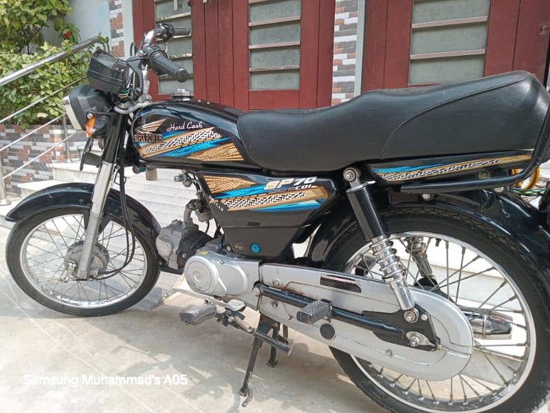 SUPER STAR 70CC VERY LOW MILAGE ALMSOT NEW 2