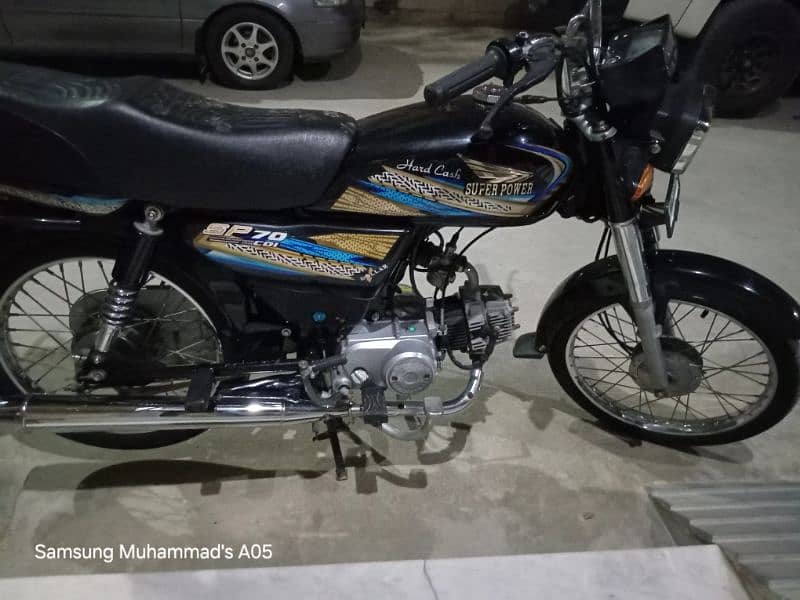 SUPER STAR 70CC VERY LOW MILAGE ALMSOT NEW 10