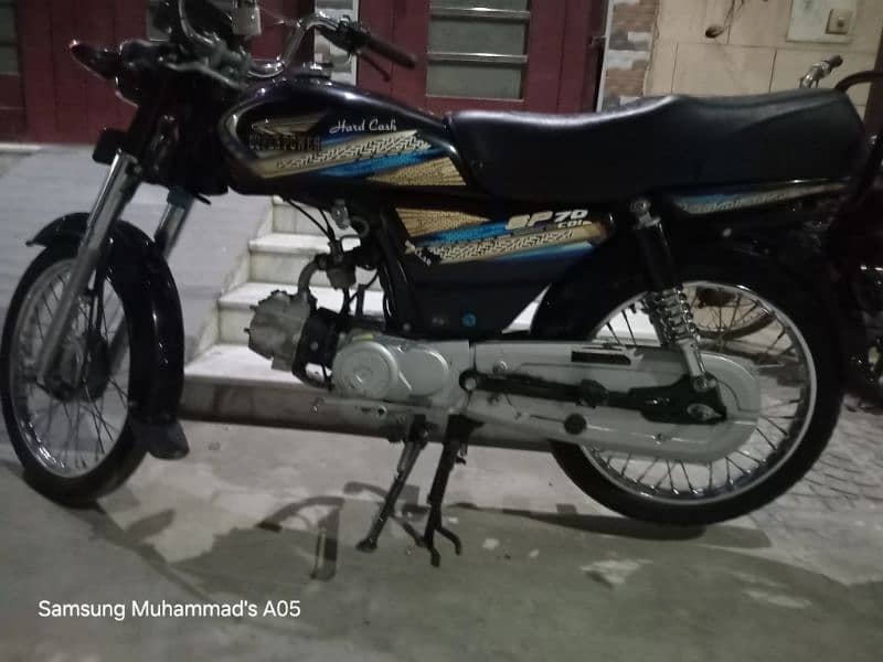 SUPER STAR 70CC VERY LOW MILAGE ALMSOT NEW 14