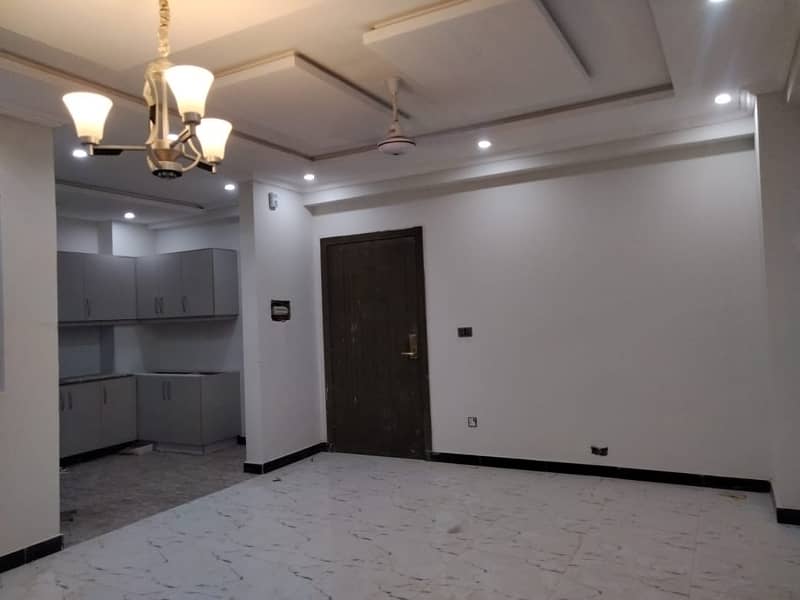 3 Bedroom Unfurnished Apartment Available For Rent In Madina Tower 6