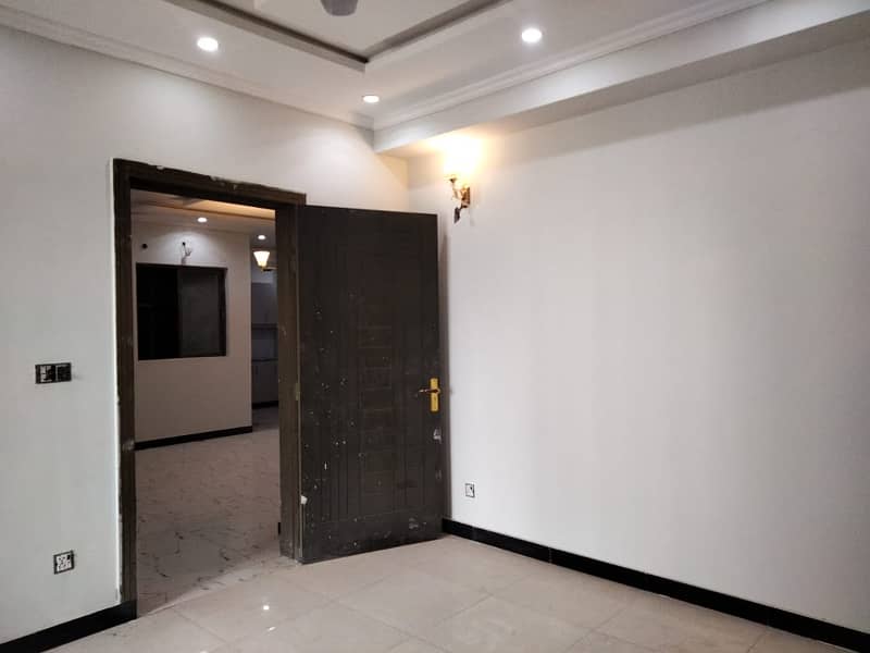 3 Bedroom Unfurnished Apartment Available For Rent In Madina Tower 7