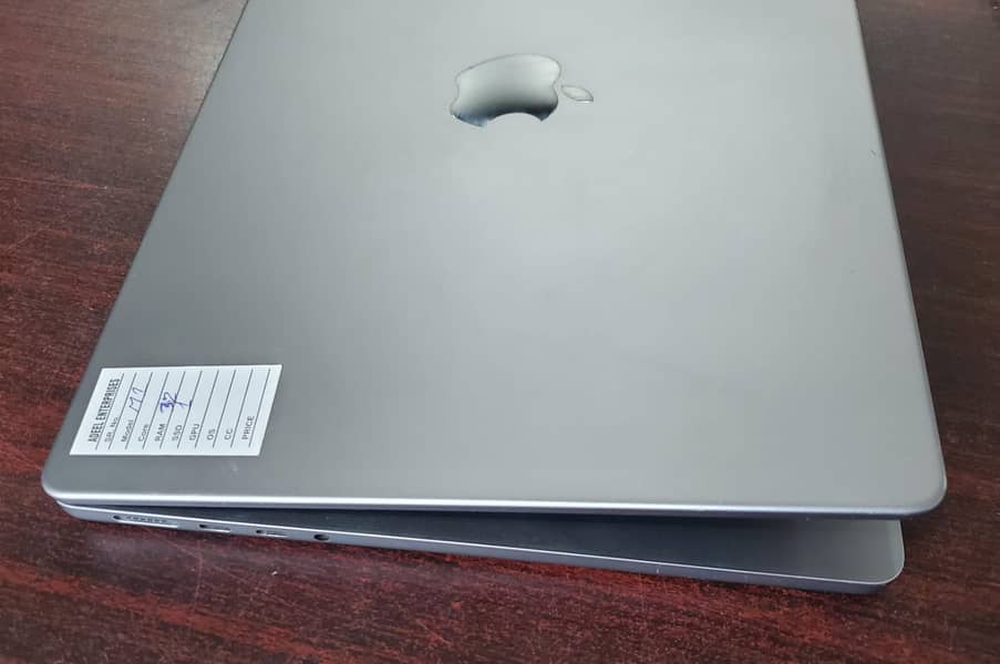 CTO MACBOOK M1 PRO 2021 14" 32GB RAM 1TB SSD  APPLE CARE PLUS 5