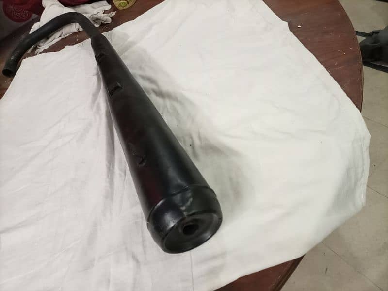 Atlas Honda geniune silencer URGENT SALE. 1