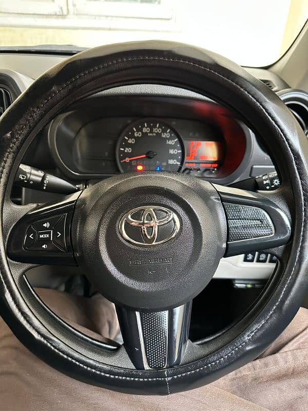 Toyota Passo xls 2018 reg 2022 push start 7