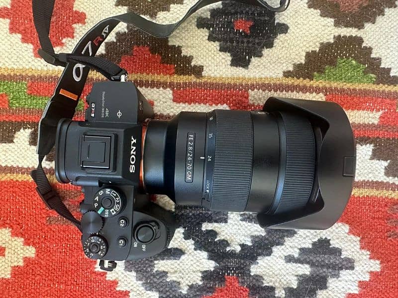 Sony FE 24-70mm f/2.8 GM Lens - Sony A7C 1