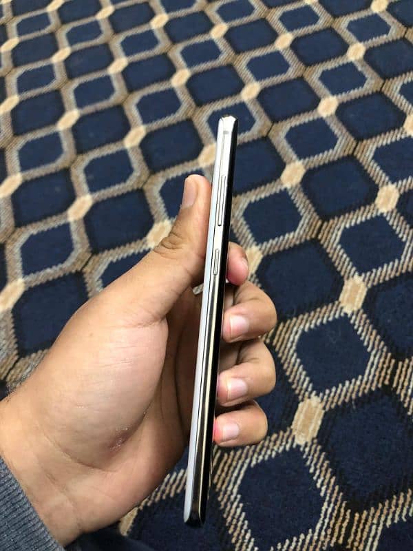 Samsung s10plus 8/128 3