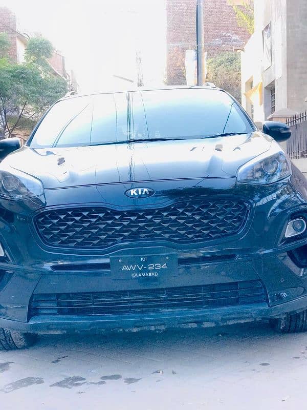 KIA Sportage 2021/2022 AWD all black | Only 1 fender is dry shower 1