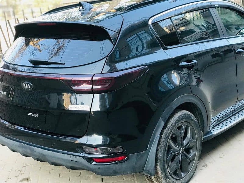 KIA Sportage 2021/2022 AWD all black | Only 1 fender is dry shower 6