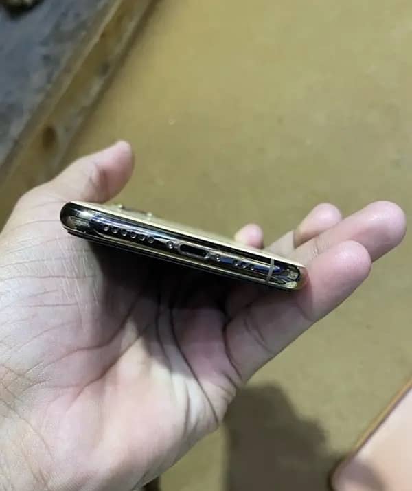 iPhone 11 pro pta approved 64 gb 73 health num dosra on h ya of h 4