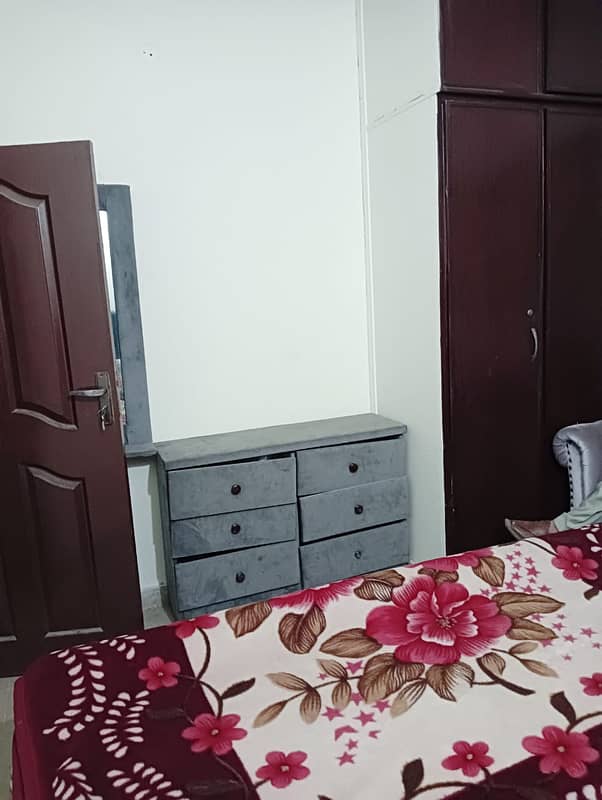 Monthly basis 1bed studio apartment available 4