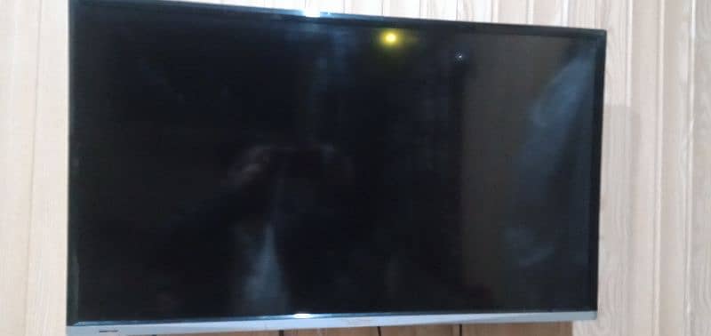 TCL led 1