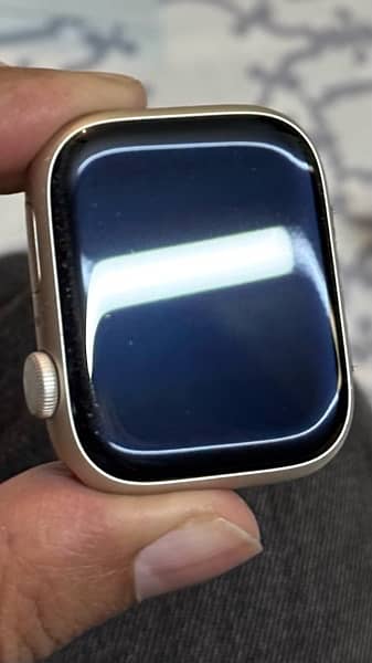 Apple Watch Series 8 Starlight Aluminium 45 MM 2