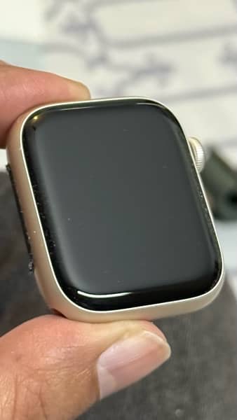 Apple Watch Series 8 Starlight Aluminium 45 MM 10