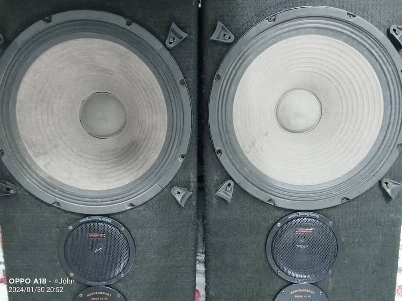 1,Pair Speakers, 15" 3