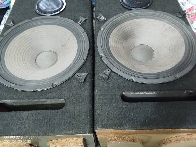 1,Pair Speakers, 15" 4