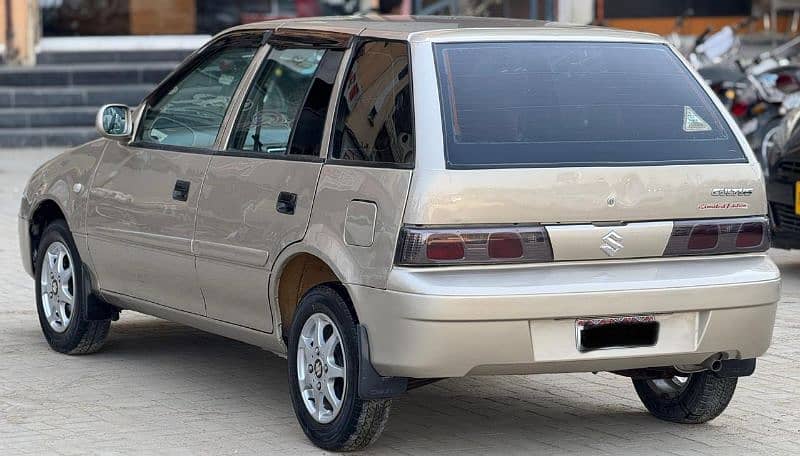 Suzuki Cultus 2016 LE 8