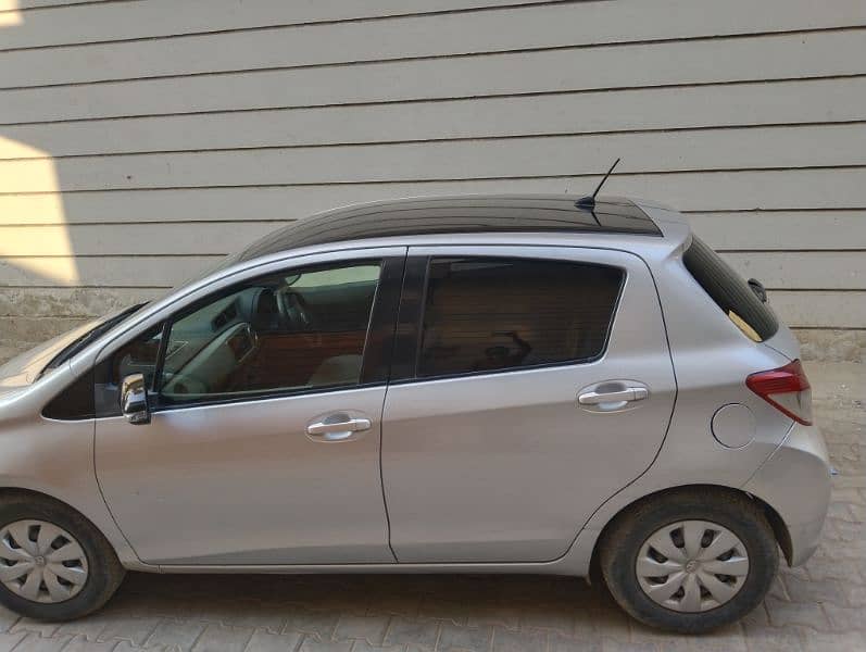 Toyota Vitz 2015 6