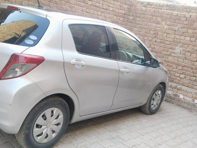 Toyota Vitz 2015 15