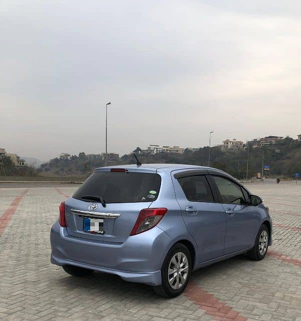 Toyota Vitz 2013 2