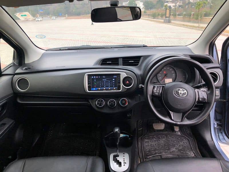 Toyota Vitz 2013 10