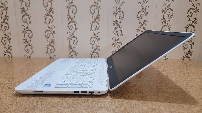 Laptop HP Pavilion 15 | Core i5, 7th Gen 3