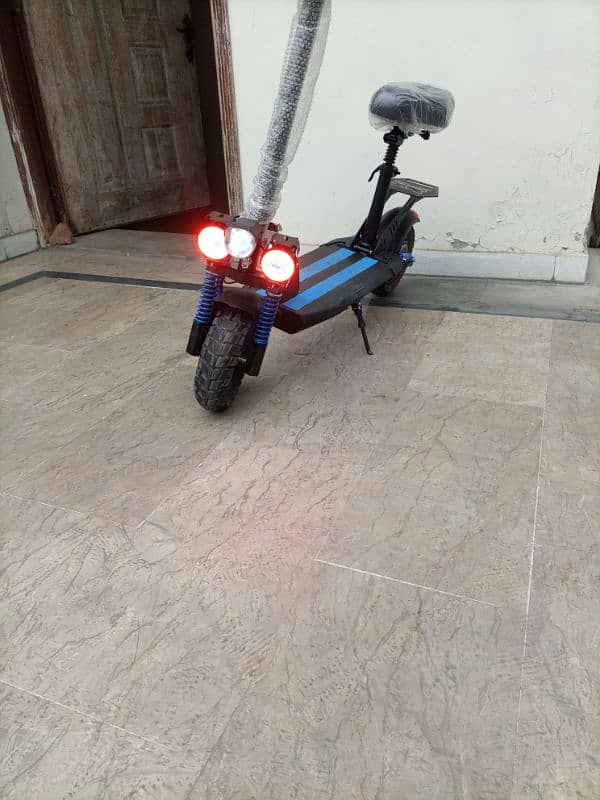 new electric scooty 7