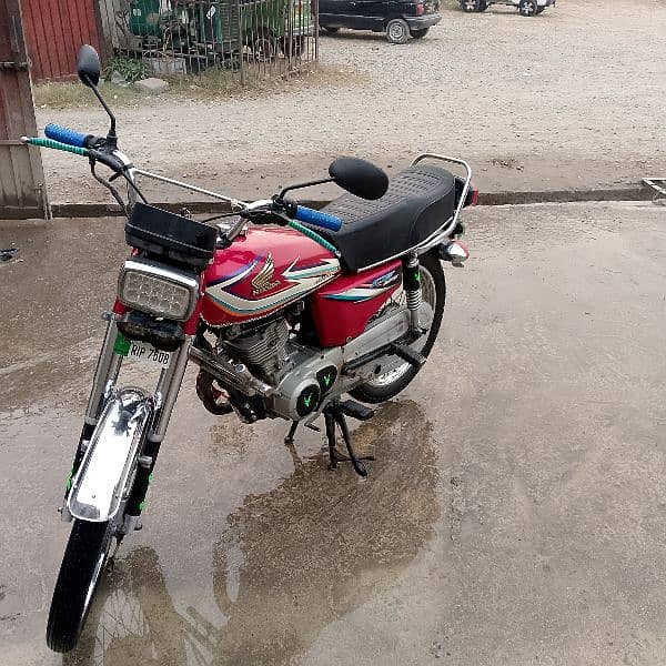 125 ccc Honda full okay hai koi Kam nahi hai . . . . 1