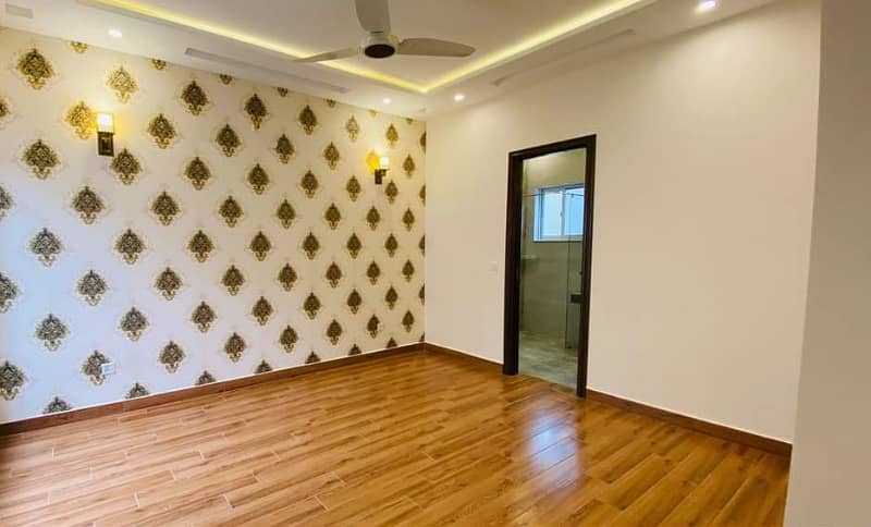 10 MARLA spanish BRAND NEW HOUSE FOR RENT IN PHASE 7 0