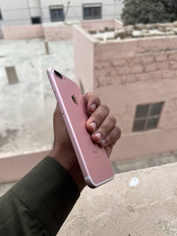 Iphone 7plus pta approved 4