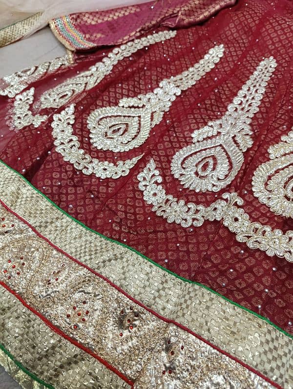 beautiful 3 piece indian lehnga in red and gold 4