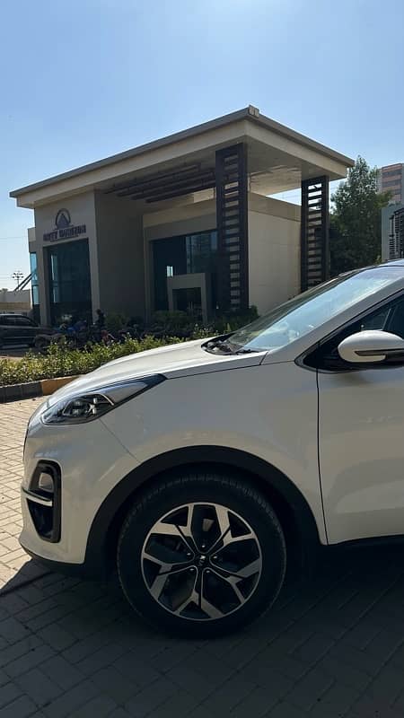 KIA Sportage 2021 FWD 9