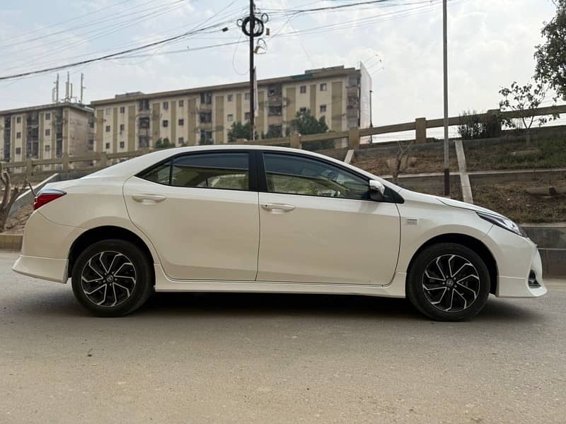 Toyota Corolla Altis 2024 5